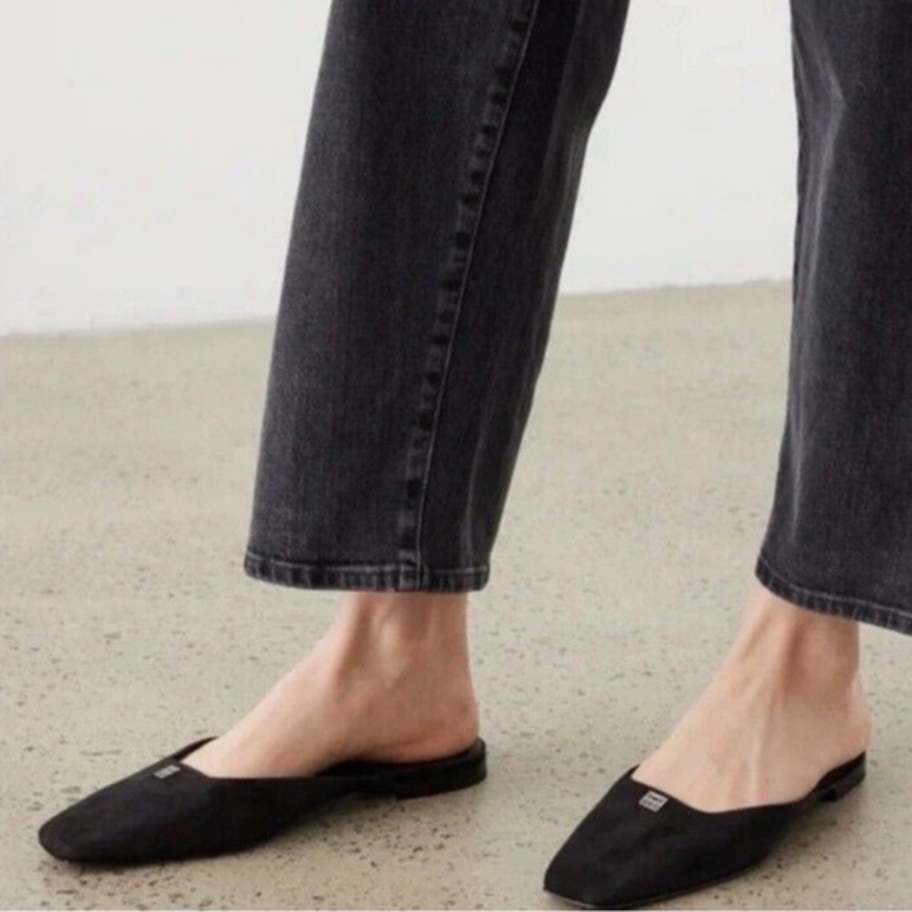 TOTEME Black 'The Flat Mule' Loafers Elegant Black Loafers EU 27 - Picture 3 of 7
